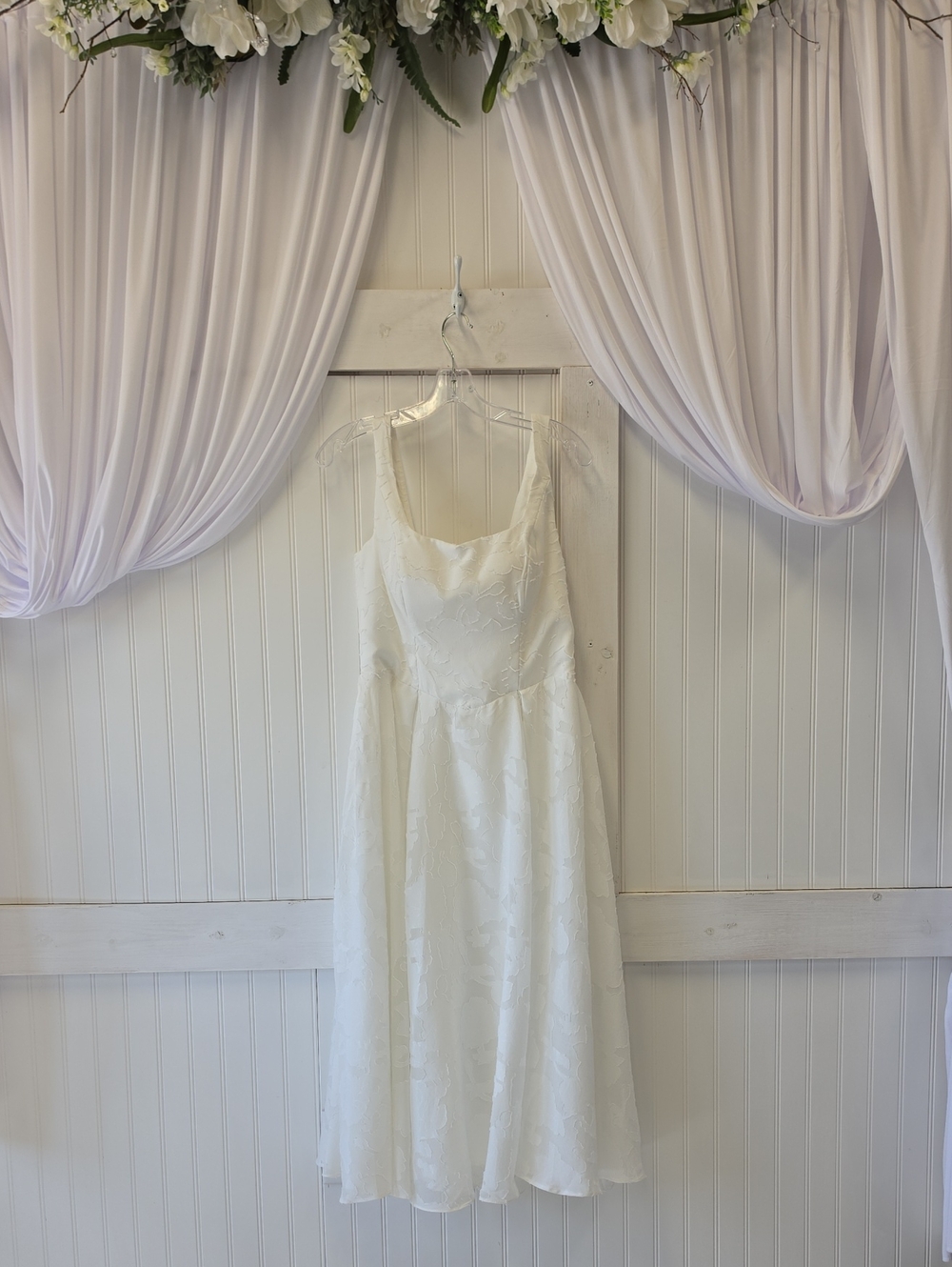 NWT White Floral Jacquard Lace Fashion A-Line Midi Length Dress Size 12